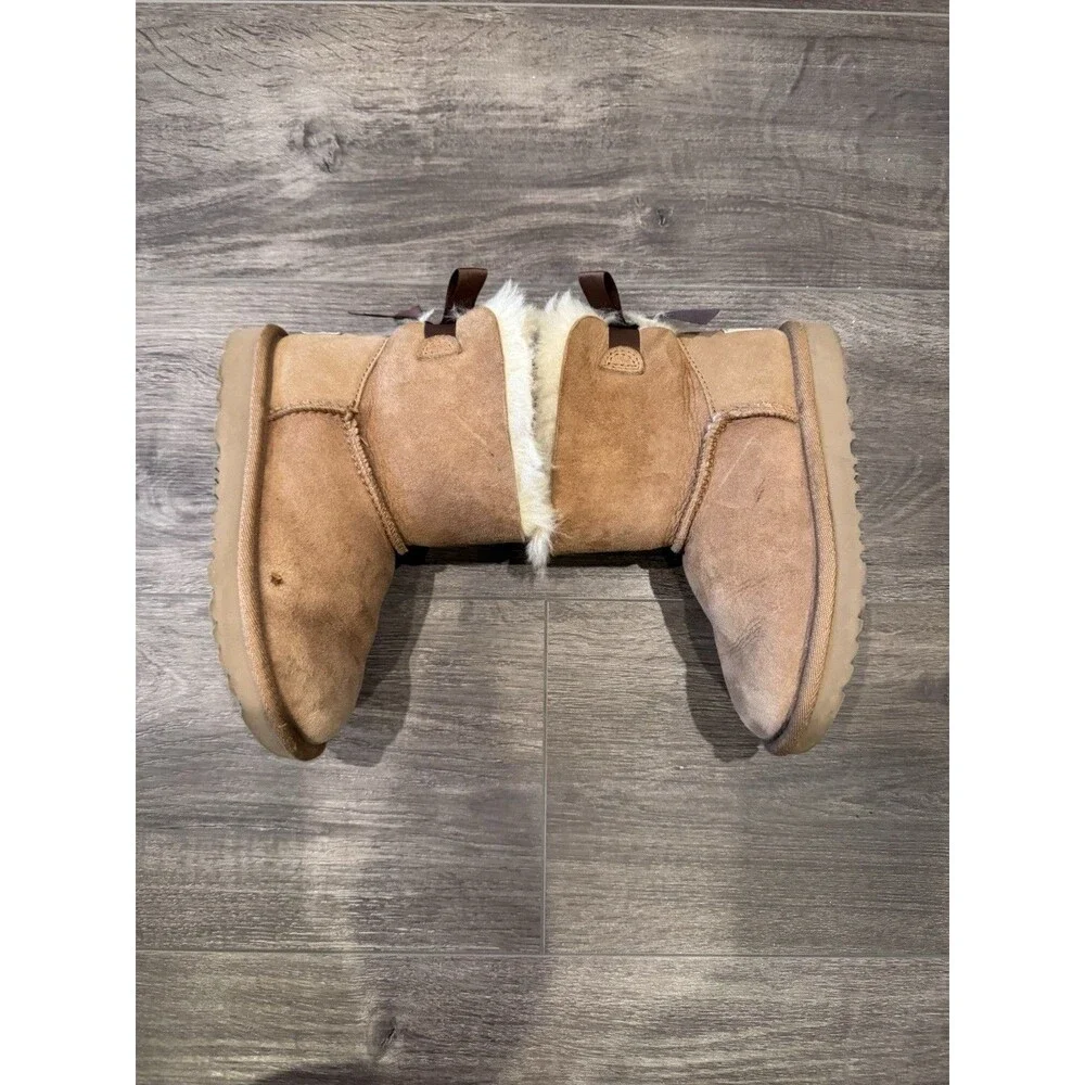 UGG girls size